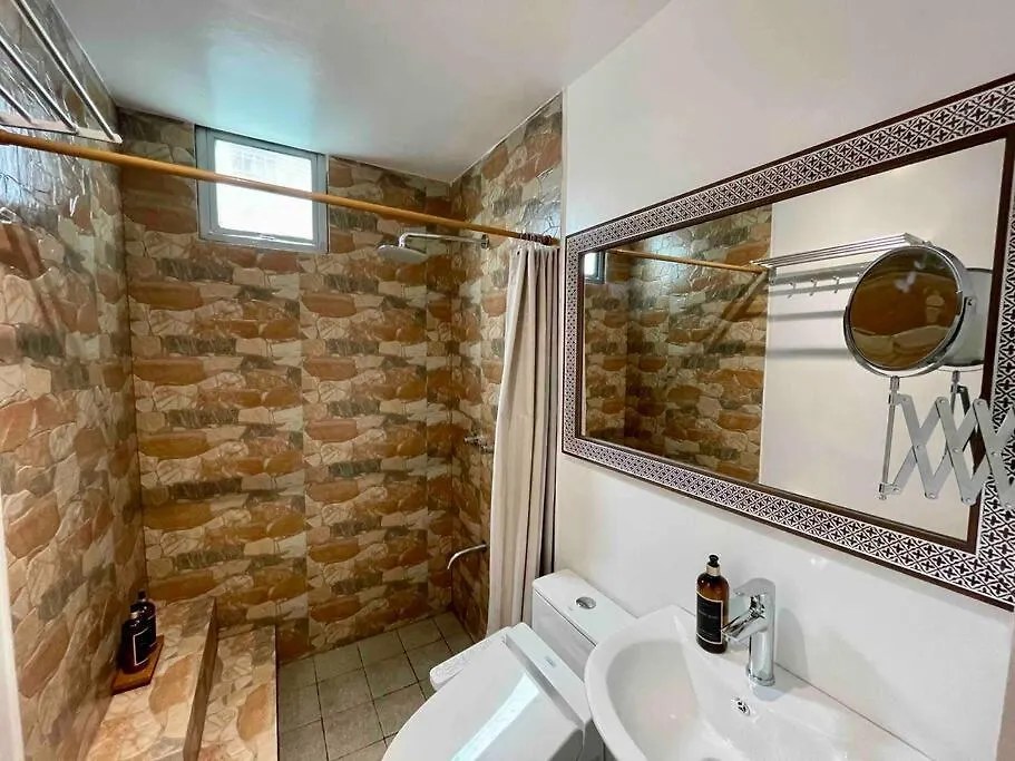 Apartment Tarzan In The City! In Avant Bgc Parking With Fee Manila Philippines