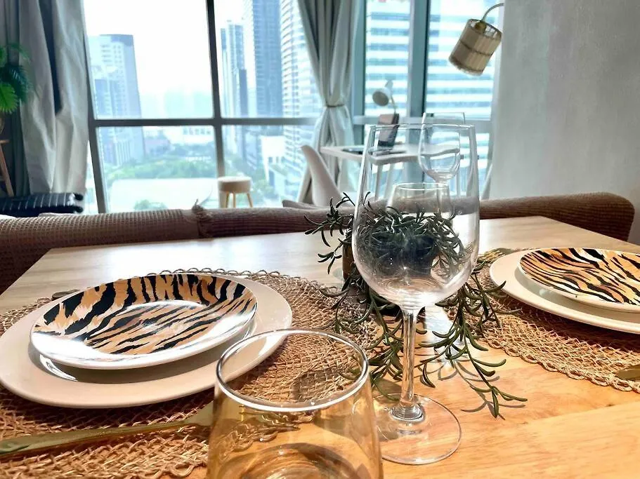 Tarzan In The City! In Avant Bgc Parking With Fee Manila Philippines